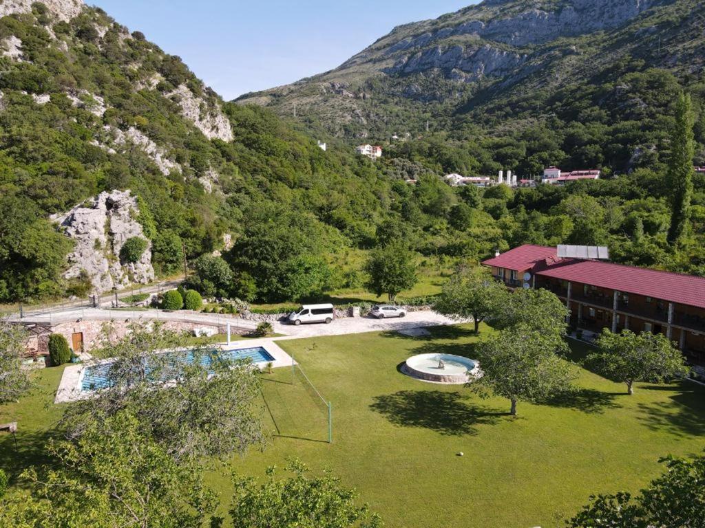 Guest House Jadran Pol Petrovac Eksteriør bilde