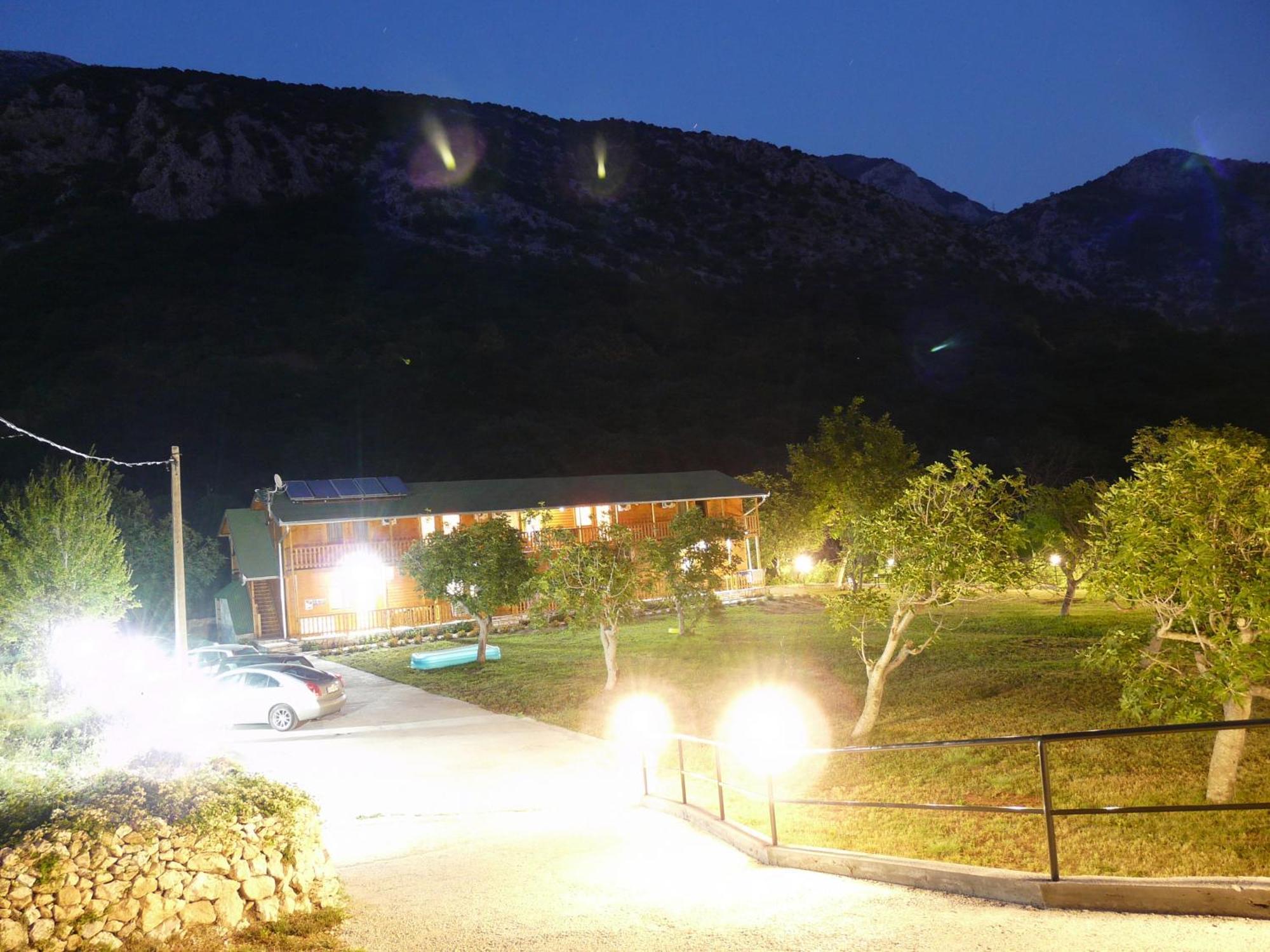 Guest House Jadran Pol Petrovac Eksteriør bilde