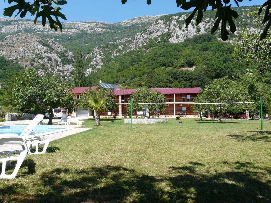 Guest House Jadran Pol Petrovac Eksteriør bilde
