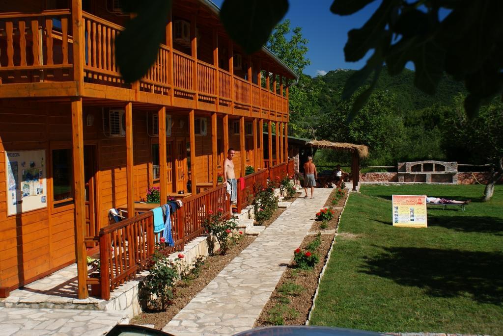 Guest House Jadran Pol Petrovac Eksteriør bilde