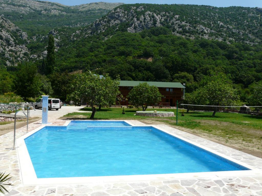 Guest House Jadran Pol Petrovac Eksteriør bilde